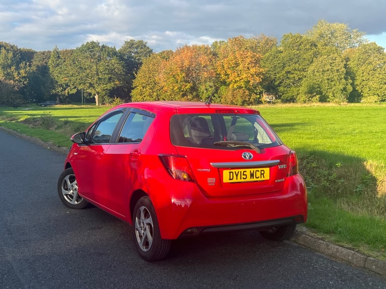 2015 Toyota Yaris 1.5 Hybrid Icon 5dr CVT HATCHBACK Petrol/Electric Hybrid Automatic