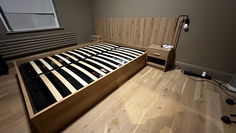 image for Bed set (hardly used)