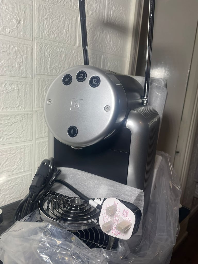 Nespresso Zenius machine New