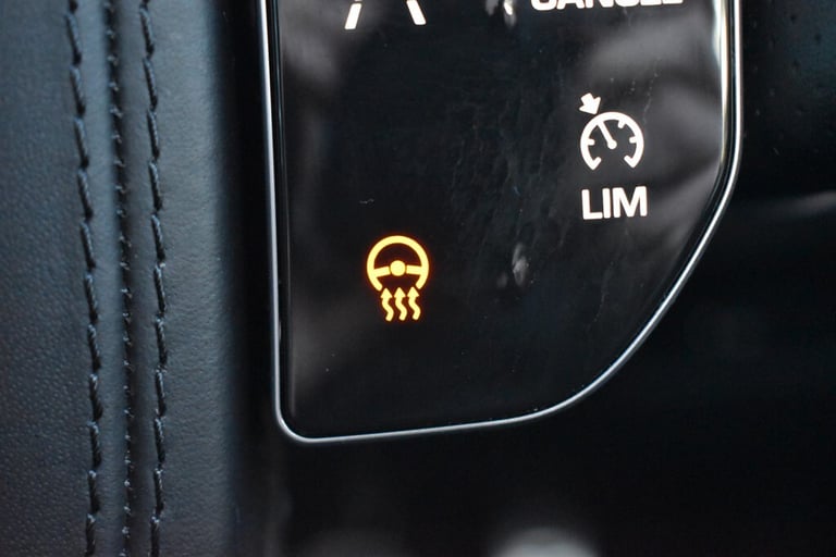 2021 Land Rover Range Rover Sport HSE SILVER+Panoramic Roof and Electric Deployable Tow Pack Esta...