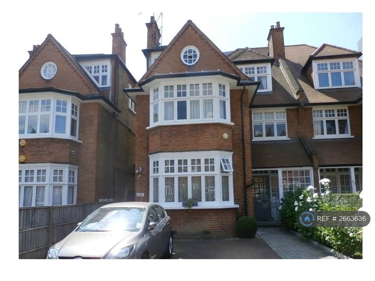 3 bedroom flat in Goldhurst Terrace, London, NW6 (3 bed) (#2663636)