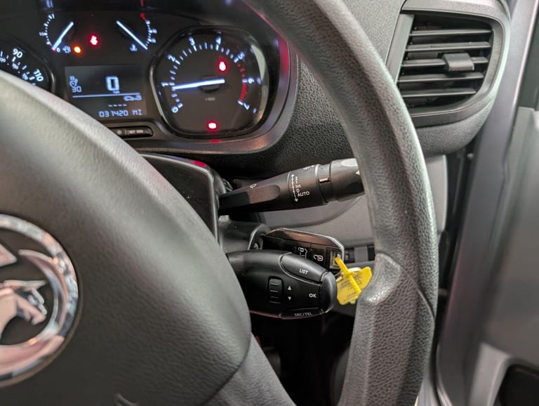 2022 Vauxhall Vivaro 2.0 Turbo D 3100 Sportive L2 H1 Euro 6 (s/s) 5dr PANEL VAN Diesel Manual