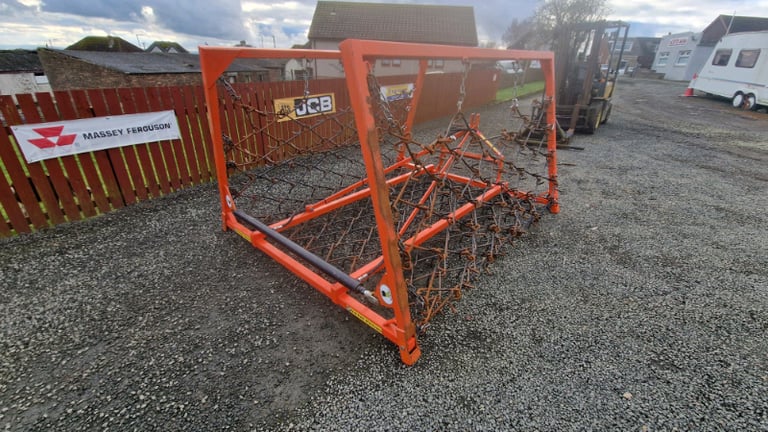Tractor 16ft hydraulic Hackett harrows in immaculate condition 