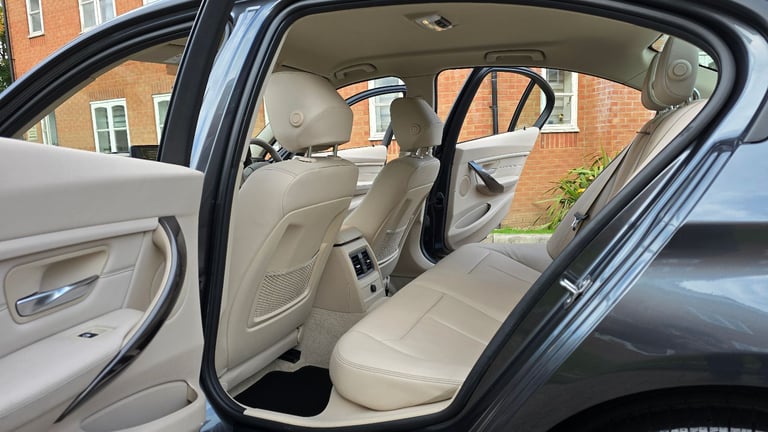 2013 Bmw 3 Series 320I Modern Manual Petrol Saloon Ulez Free 