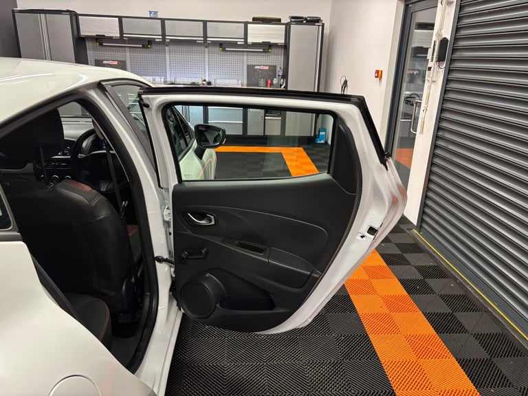 2016 Renault Clio 1.2 16V Play 5dr HATCHBACK Petrol Manual