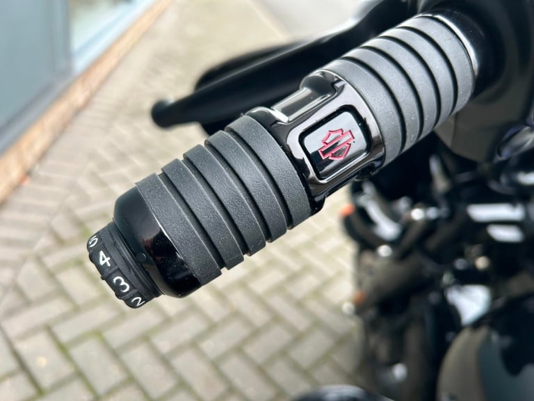 2024 Harley-Davidson TOURING FLHRXS ROAD KING SPECIAL FLHRXS Vivid Black (23MY) Custom PETROL Manual