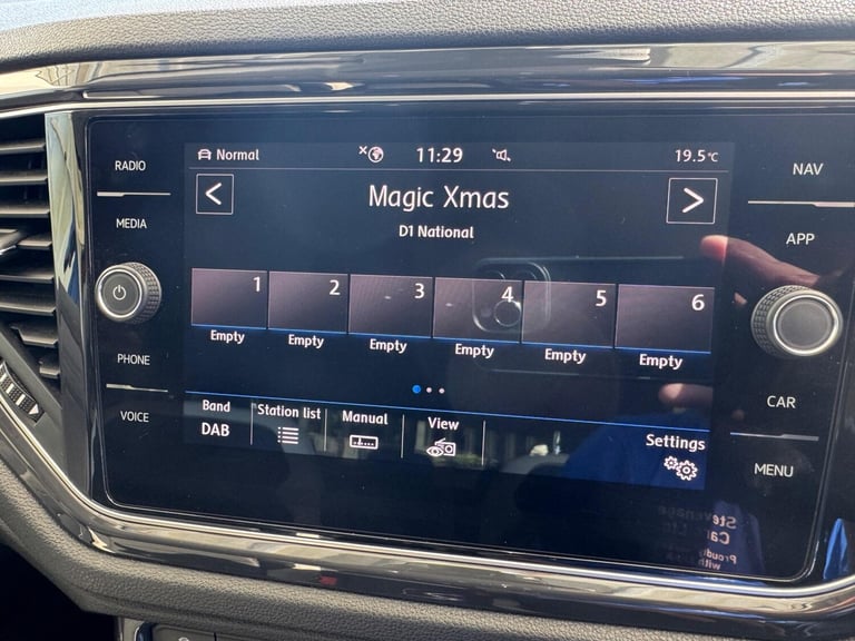 2018 Volkswagen T-Roc 1.5 TSI EVO SEL Euro 6 (s/s) 5dr HATCHBACK Petrol Manual