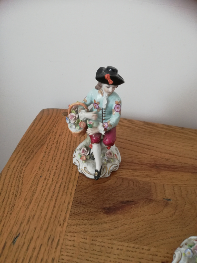 Dresden figurine 