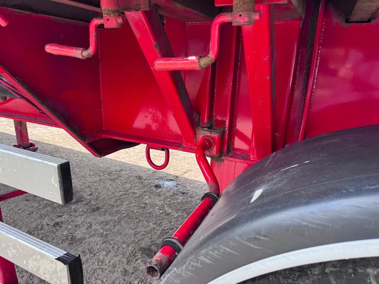 Crane Flat bed extender trailer 43ft closed 