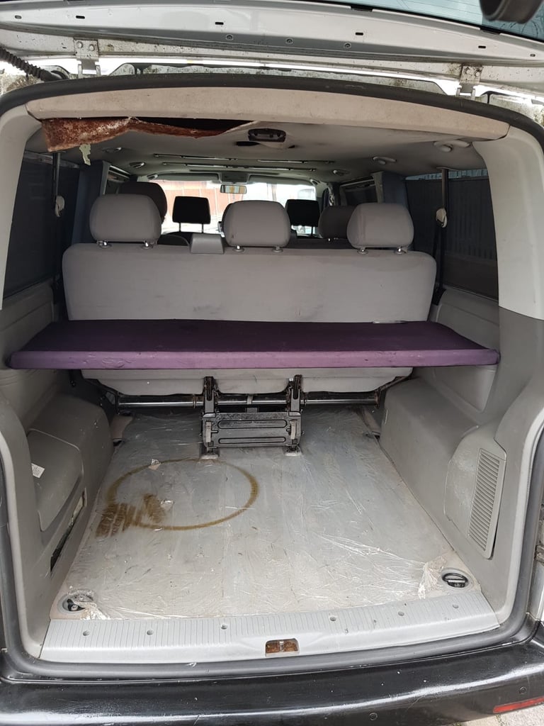 Volkswagen, TRANSPORTER SHUTTLE, Minibus, 2004, Automatic, 2460 (cc)