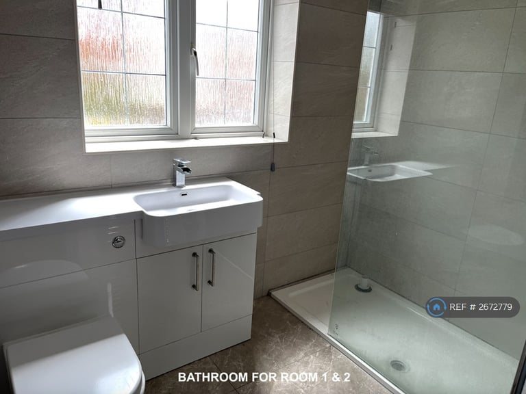 1 bedroom in Galingale View, Newcastle-Under-Lyme, ST5 (#2672779)