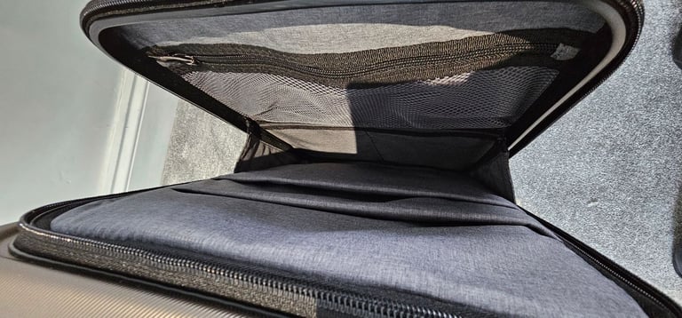 Ricardo Beverly Hills 21” Carry-On Hardcase Spinner Suitcase Luggage