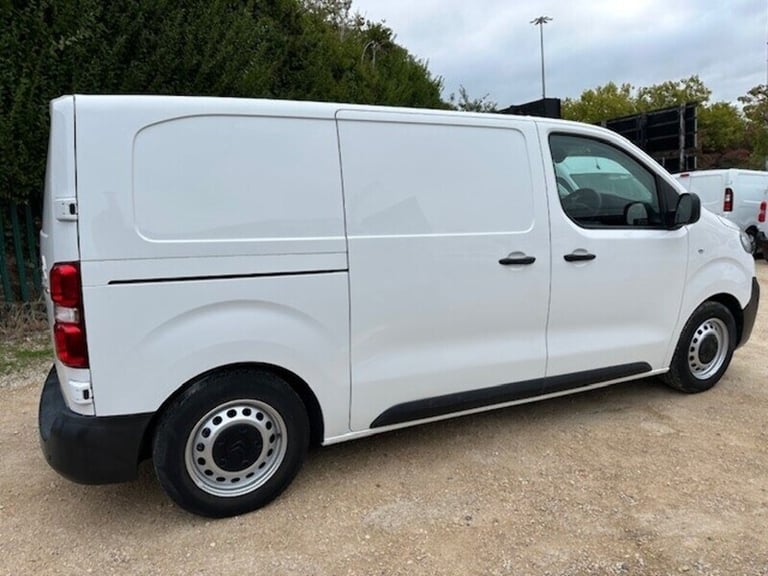 2022 Citroen Dispatch 1.5 BlueHDi 1000 ENTERPRISE PRO M SWB 100PS Medium Van Diesel Manual