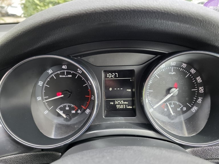 2011 Skoda Superb 1.4 S TSI 5DR Manual Hatchback Petrol Manual
