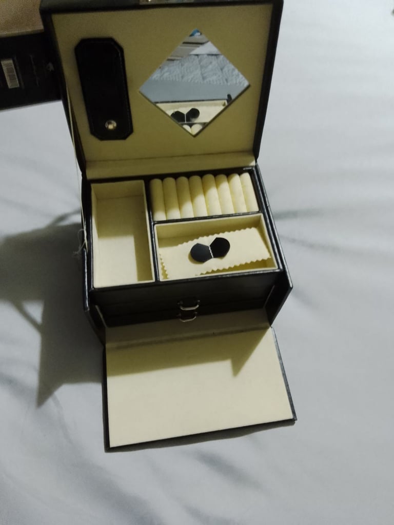 Brand new jewellery box