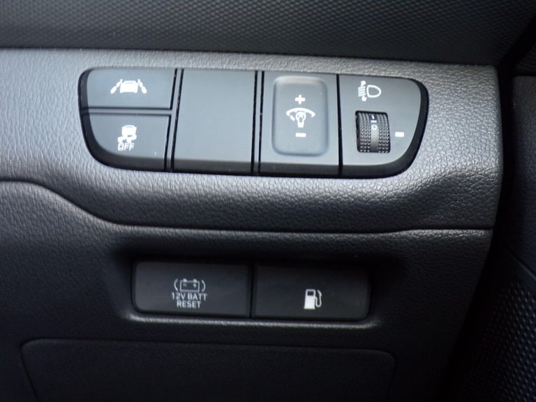 2022 Hyundai IONIQ 1.6 h-GDi Premium Hatchback 5dr Petrol Hybrid DCT Euro 6 (s/s) (141 ps) HATCHB...