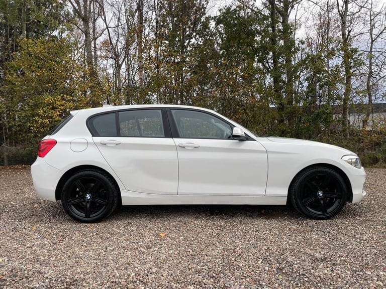 2017 BMW 1 Series 118i [1.5] Sport 5dr [Nav] HATCHBACK PETROL Manual