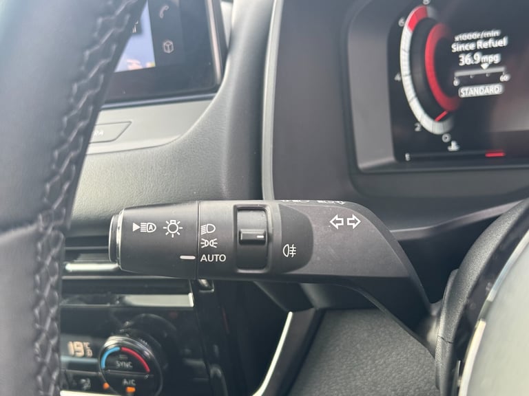 2023 Nissan Qashqai 1.3 DiG-T MH N-Connecta 5dr Hatchback Petrol Manual