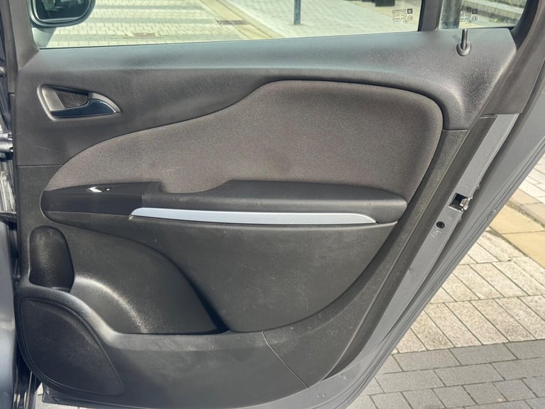  Vauxhall Zafira Tourer 1.4i Turbo Design Euro 6 5dr Petrol Manual