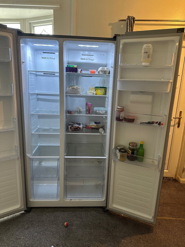 Fridge freezer 