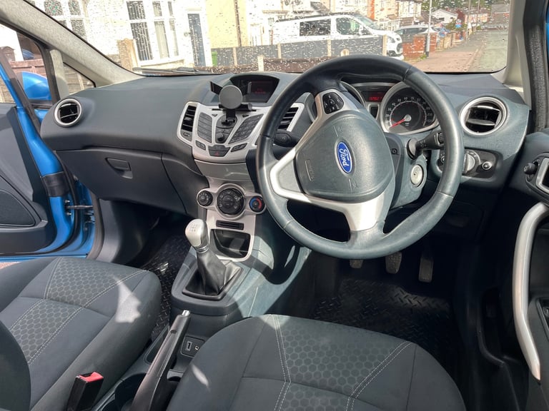 Ford, FIESTA, Hatchback, 2011, Manual, 1242 (cc), 5 doors