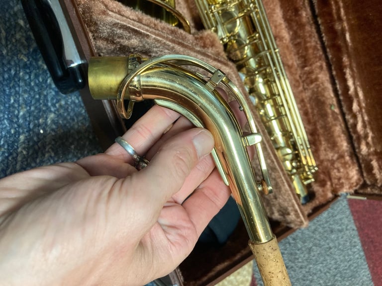 Yamaha YAS 32 purple logo, alto sax in excellent condition 