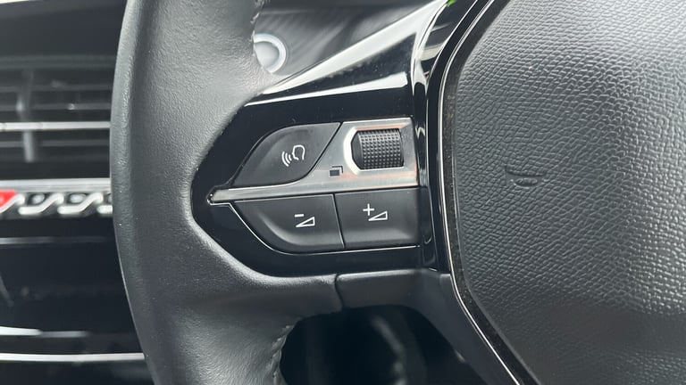 2023 Peugeot 2008 1.2 PureTech 130 Allure Premium+ 5dr HATCHBACK PETROL Manual