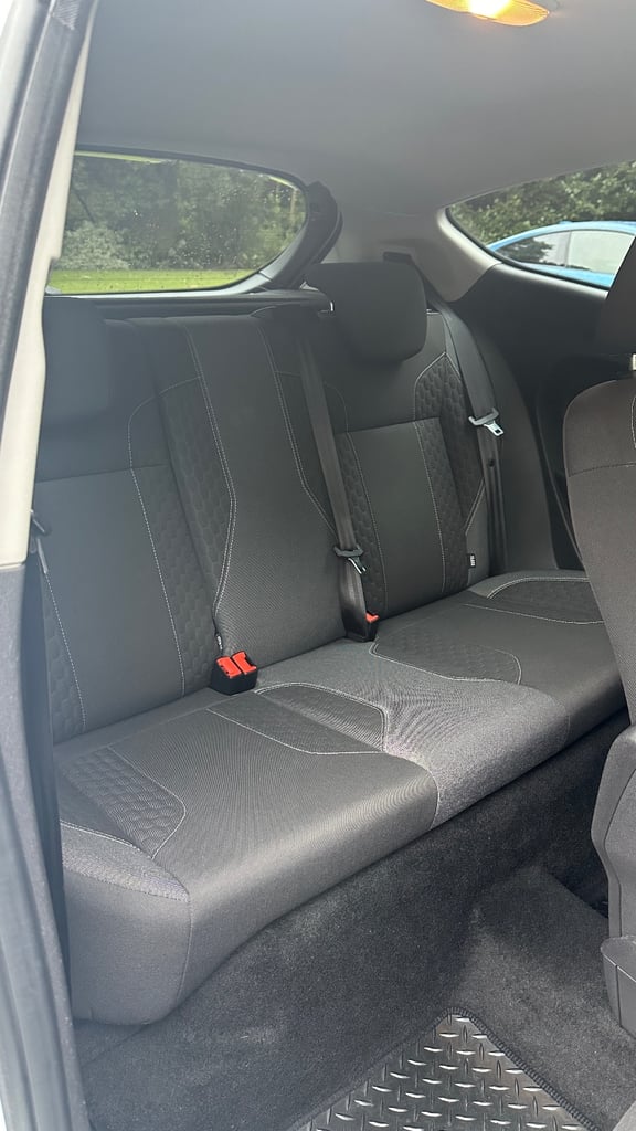 Ford, FIESTA, Hatchback, 2014, Manual, 1560 (cc), 3 doors