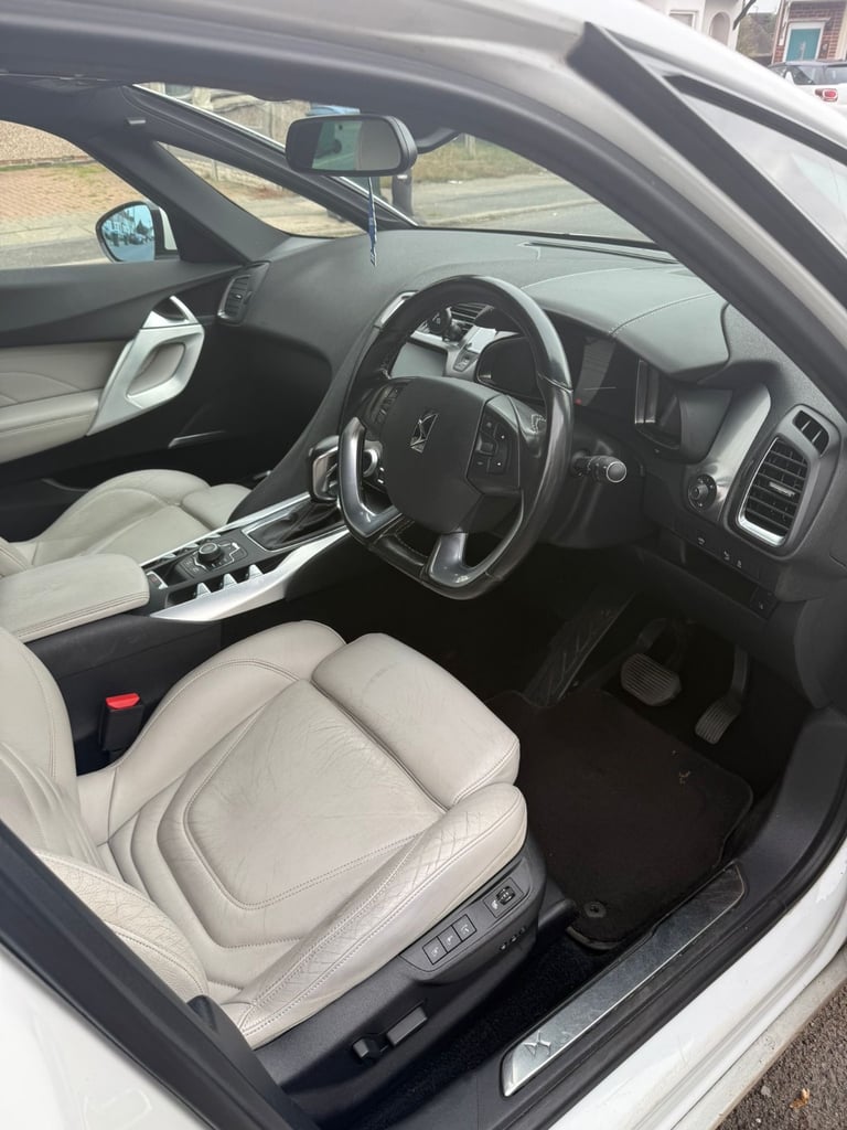 Citroen, DS5, Hatchback, 2013, Other, 1997 (cc), 5 doors