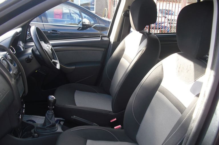 2018 Dacia Duster 1.5 dCi Nav+ SUV 5dr Diesel Manual Euro 6 (s/s) (110 ps) HATCHBACK Diesel Manual