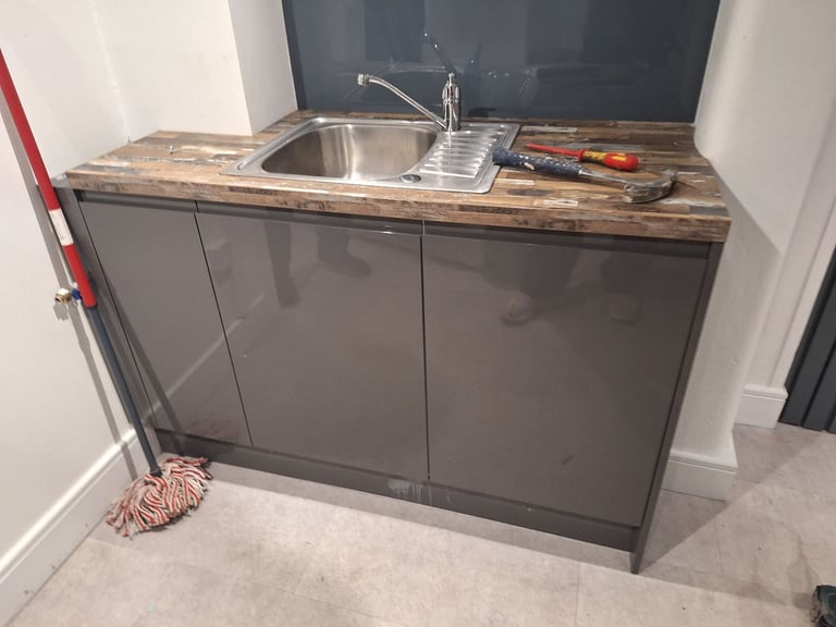 Small utility kitchen 