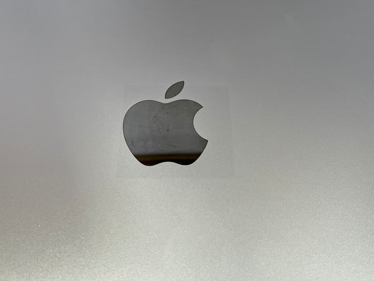 14'' Apple MacBook Pro Core M3 Pro 18GB Ram 512GB SSD Logic Pro 11 Ableton 12 Adobe 2025 OS TAHOE