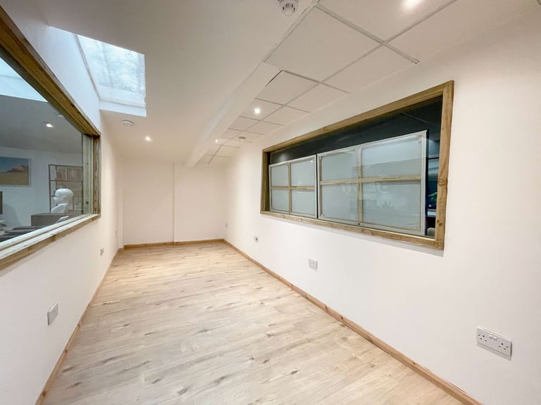 Beauty Room | Therapist Room | Creative Space | Artist Studio | Office In Hackney East London E9
