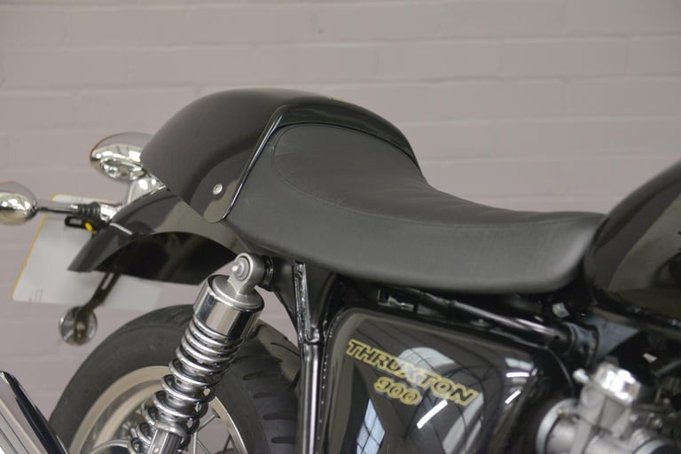 2014 Triumph Thruxton 900 865