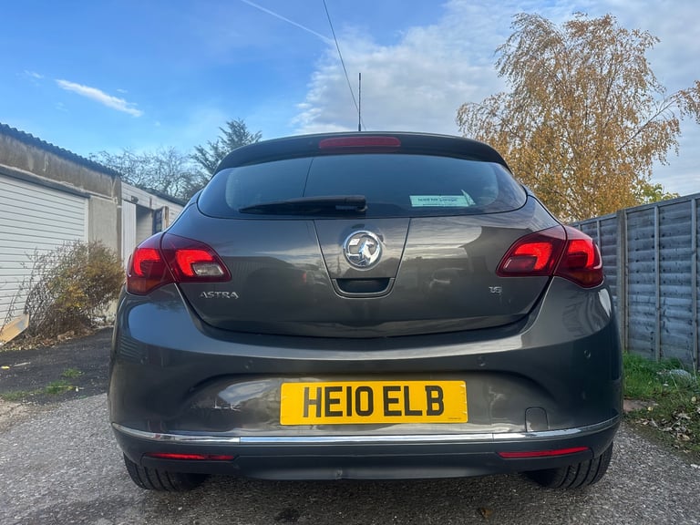 2013 VAUXHALL ASTRA AUTOMATIC