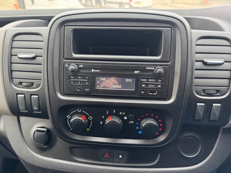 2019 Renault Trafic 1.6 dCi 29 Business Panel Van 5dr Diesel Manual LWB Standard Roof Euro 6 (1 P...