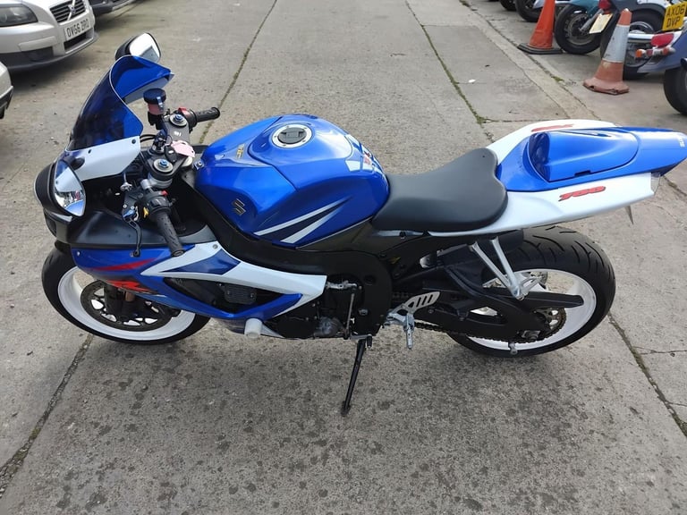 2007 07 SUZUKI GSXR 750 K7 GSXR750 CLEAN BLUE SPORT BIKE SUPER SPORT NEW MOT 