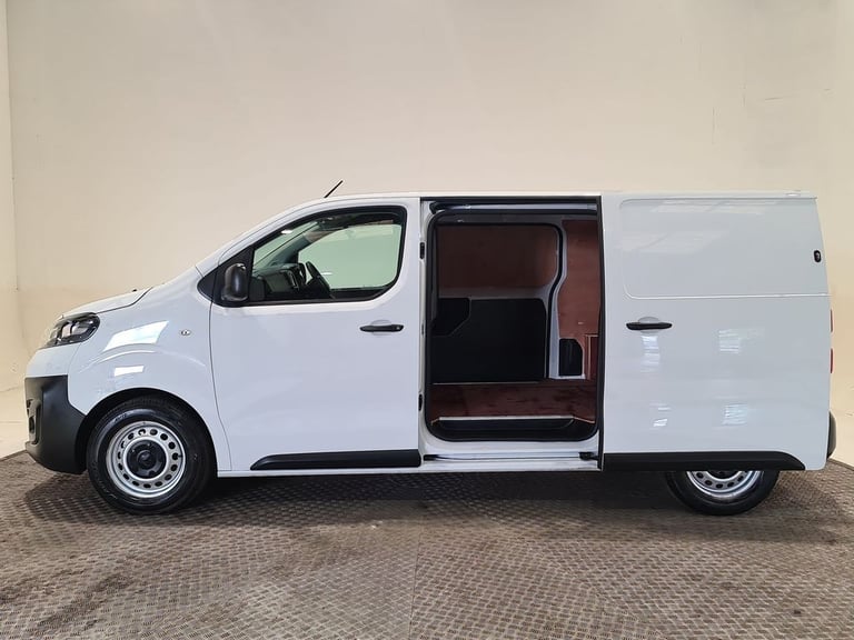 VAUXHALL VIVARO 1.5 TURBO D 2900 DYNAMIC P/V L1 H1 100 BHP SWB DIESEL