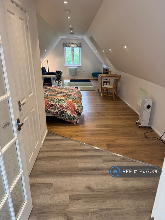 Studio flat in Western Road, Witham, CM8 (#2657006)