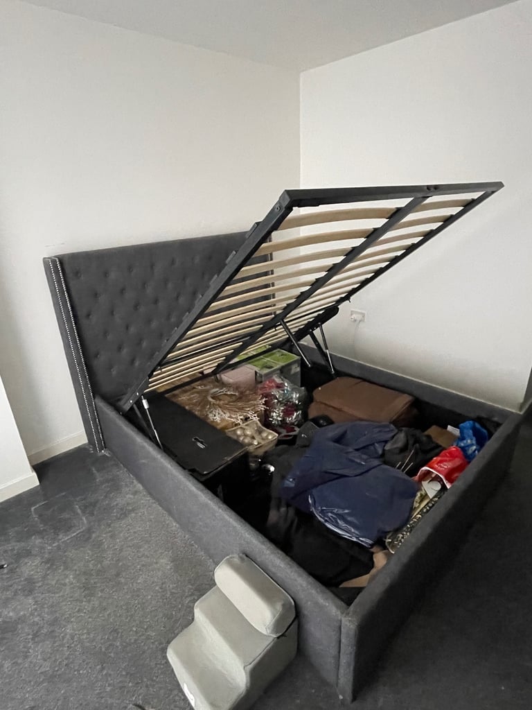 image for Bed