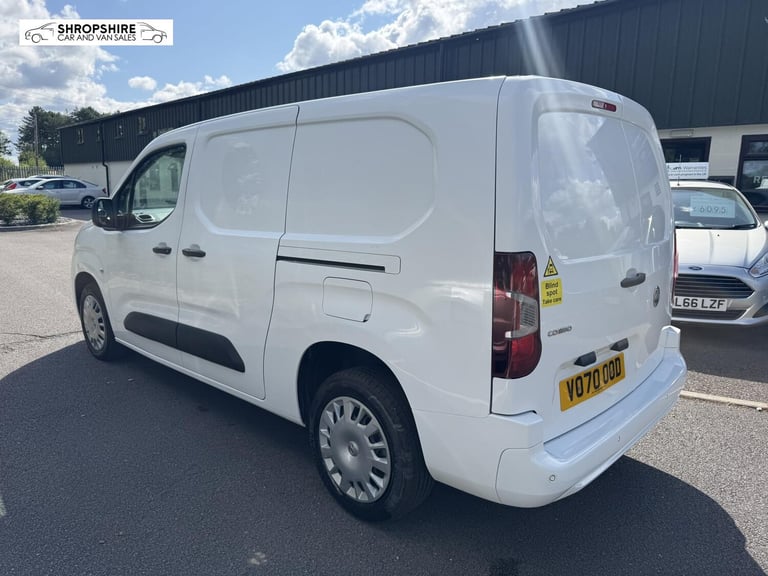 2020 Vauxhall Combo 2300 1.5 Turbo D 100ps H1 Sportive Van PANEL VAN DIESEL Manual