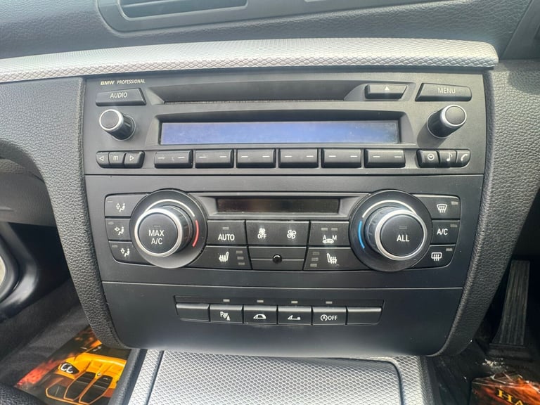 2013 BMW 1 Series 118i Sport Plus Edition 2dr CONVERTIBLE Petrol Manual