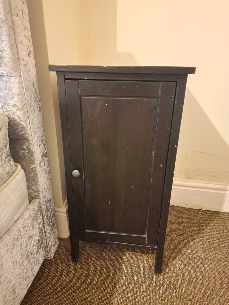 Bedside Tables for Free