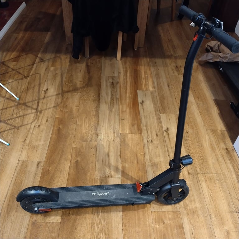 Windgoo  Electric Scooter with battery. 