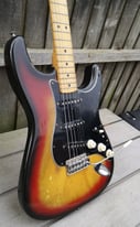 1976 Fender Stratocaster Sunburst Electric Guitar - USA - Stunning Guitar