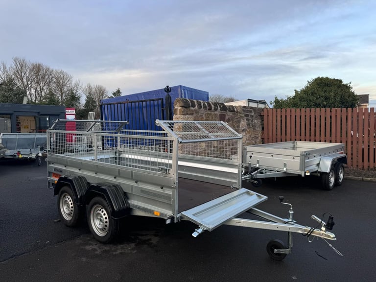 BRAND NEW ZASLAW 265T 8,7FT x 4,4FT TWIN AXLE TRAILER WITH 40CM MESH