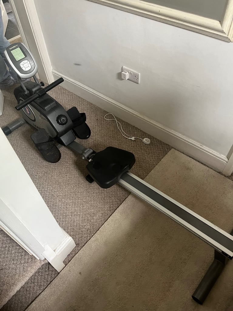 image for Marcy Rowing machine 