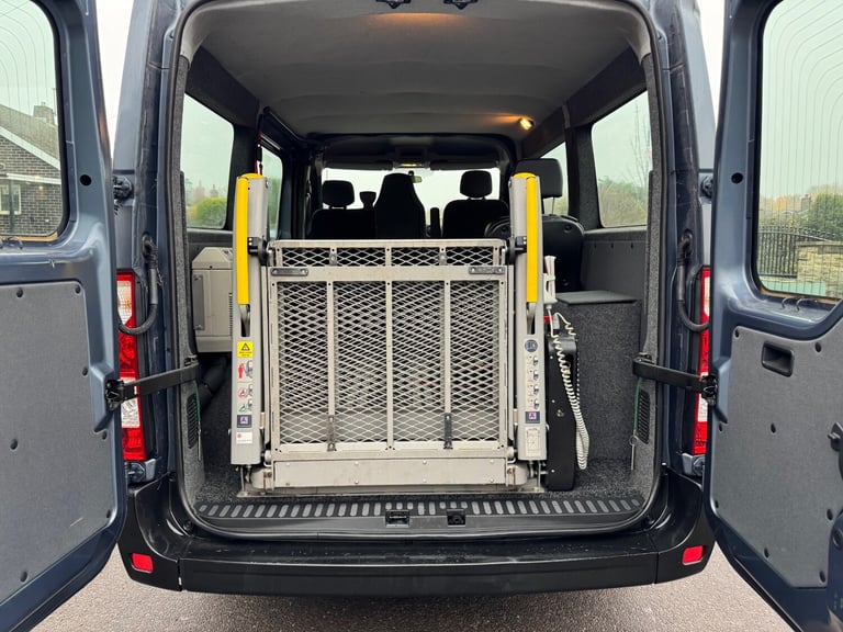 2016 Renault Master 2016 RENAULT MASTER 2.3 DCI SL28 BUSINESS SWB WINDOW VAN PANEL VAN Diesel Manual