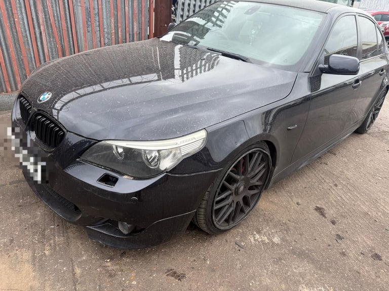 Breaking spare parts bmw 5 series e60 530d 3.0 diesel 