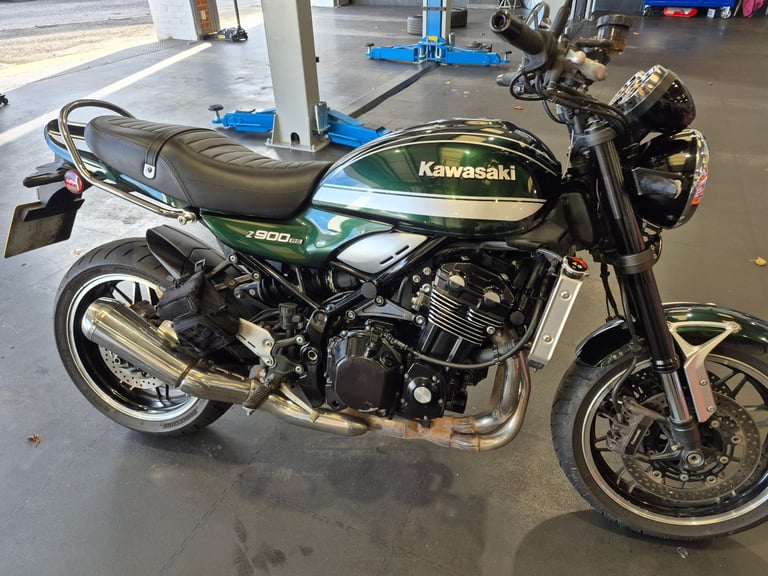Kawasaki Z900rz 